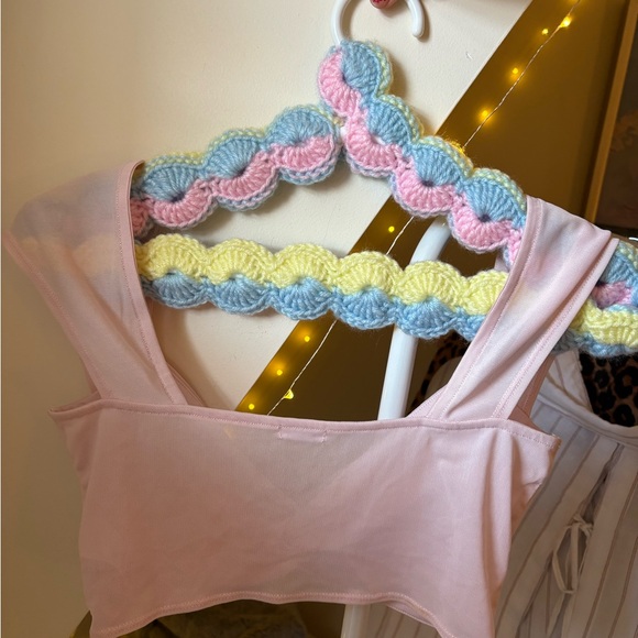 Pink Twist Front Crop Top - Picture 2 of 3